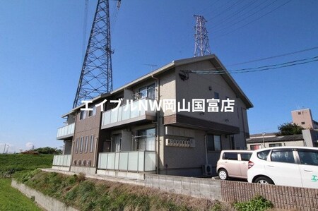 コンソラーレ　参番館外観写真