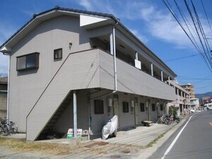 カレッジアン３３外観写真