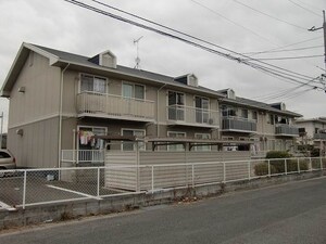 雨あがりの虹　Ｂ棟外観写真