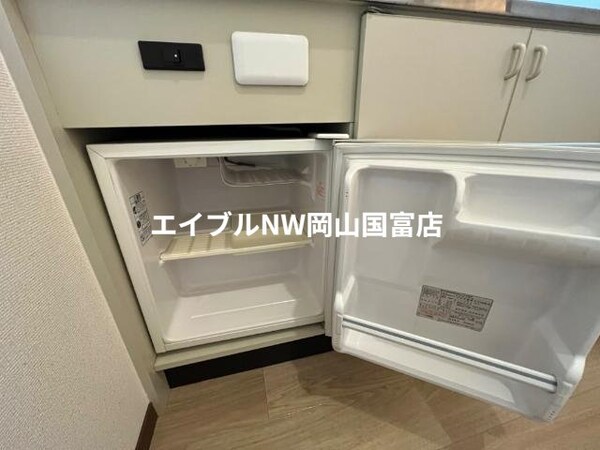 キッチン(ミニ冷蔵庫)