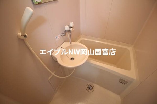 バス／シャワールーム等