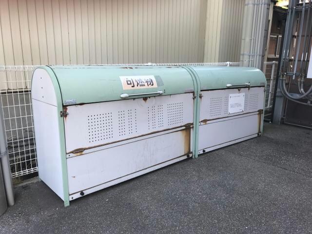 物件外観写真2　(ゴミ置き場)