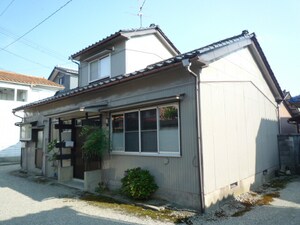 布瀬町２丁目貸家（赤尾邸　2-8-36）外観写真