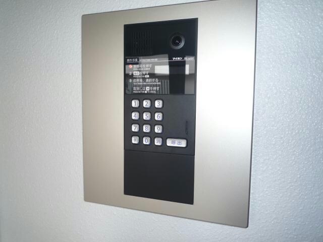 物件外観写真6　(オートロック)