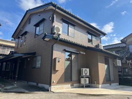 五福５区貸家外観写真