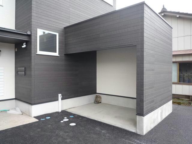 物件外観写真5　(駐輪場①)