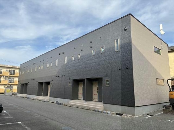 建築中