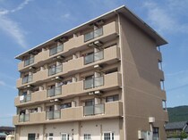 ヴィラ・パープルの外観写真