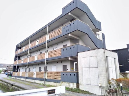 レキュリーブルー外観写真