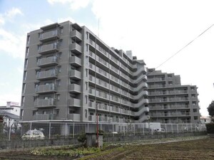 ファミール八日市グリーンロード外観写真
