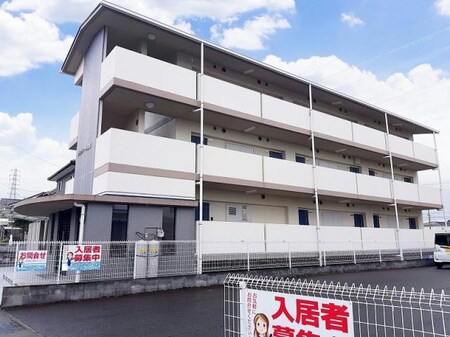 グランディール松尾外観写真