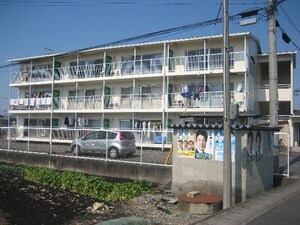 南方マンション外観写真