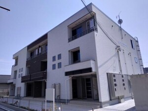 フォレストひばりおか外観写真