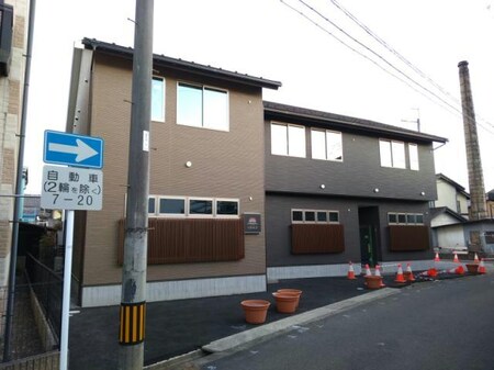 八日市本町テナント外観写真