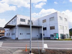 五個荘木流町貸倉庫外観写真