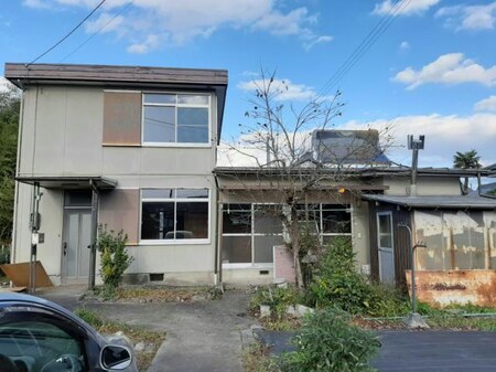 豊郷町上枝貸家外観写真
