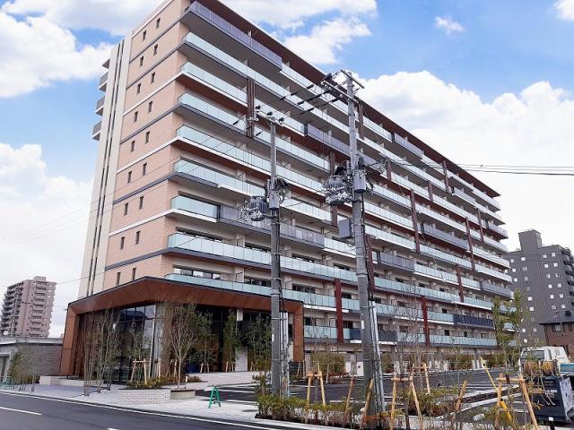デュオヒルズ能登川駅前