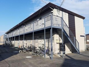 カルフールOMORI A棟外観写真