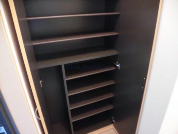 玄関回り(別部屋参考画像)
