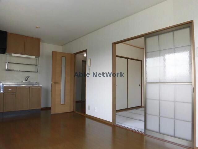 物件内観写真9　(別部屋参考画像)