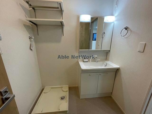 物件内観写真15　(同型モデル参考写真)