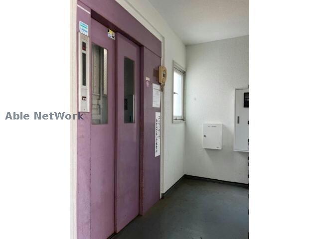 物件外観写真5　(エレベーター付き)