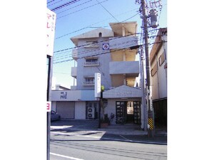 ユトリロスター外観写真
