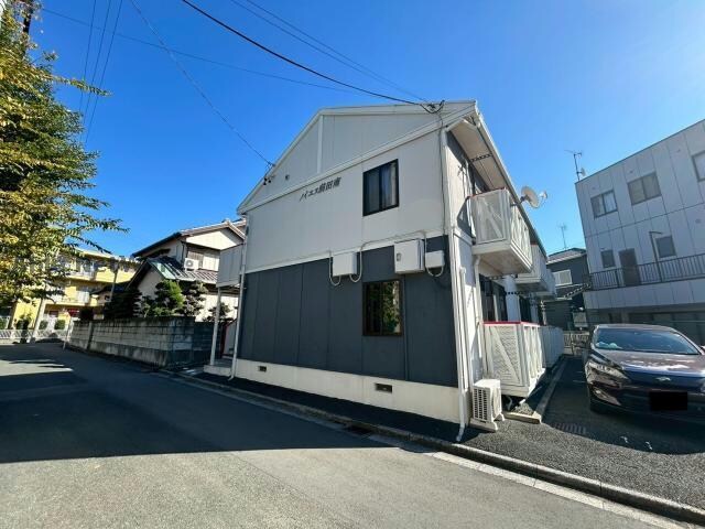 ノイエス前田南の物件外観写真