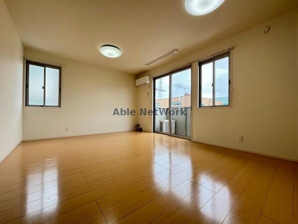 リビングダイニング