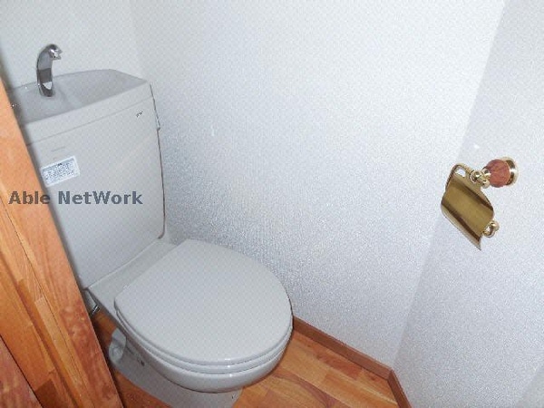 トイレ(※同型イメージ)