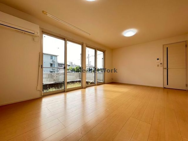 リビングダイニング