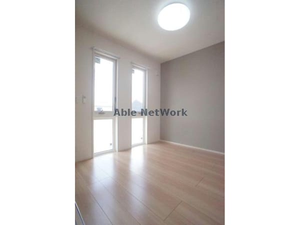 居室(同型写真)