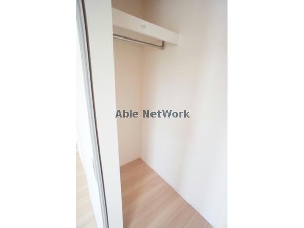 収納(同型写真)