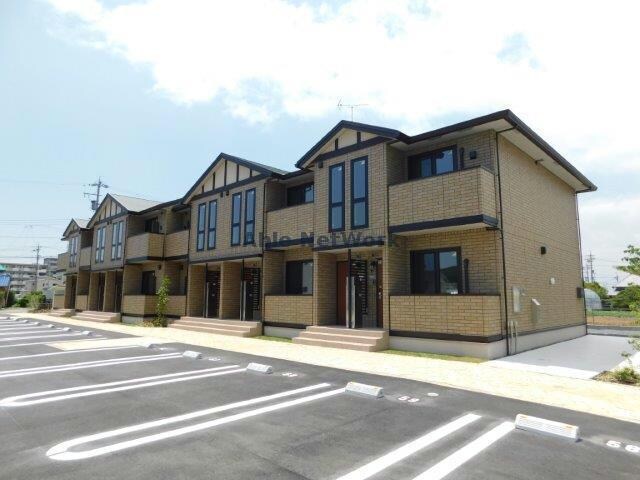 物件外観写真1　(E)