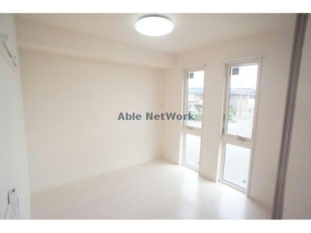 物件内観写真10　(同型タイプ)