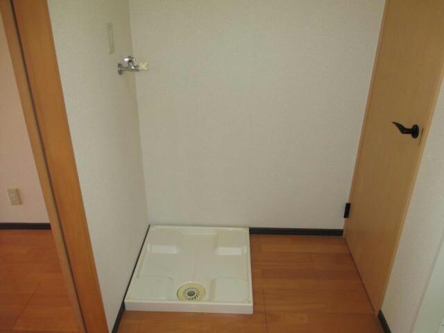 物件内観写真22　(洗濯機置き場)