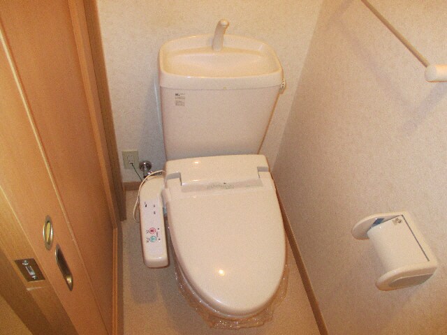 物件内観写真15　(トイレ)