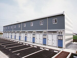 レオパレスソレーユ北島外観写真