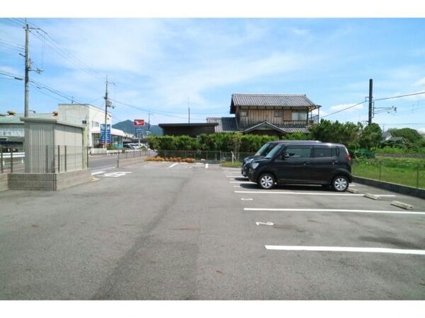 駐車場(駐車場)