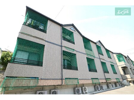 ウィングベル1号館外観写真