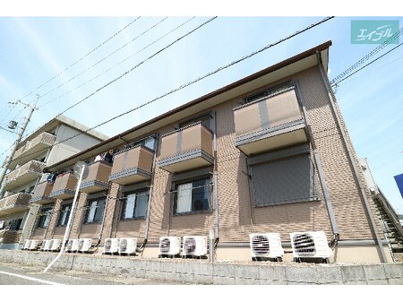 ドゥジェーム外観写真