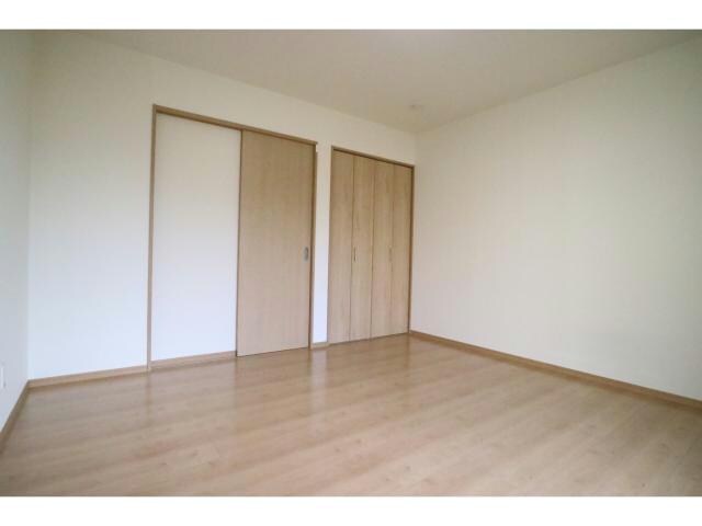 物件内観写真10　(洋室)