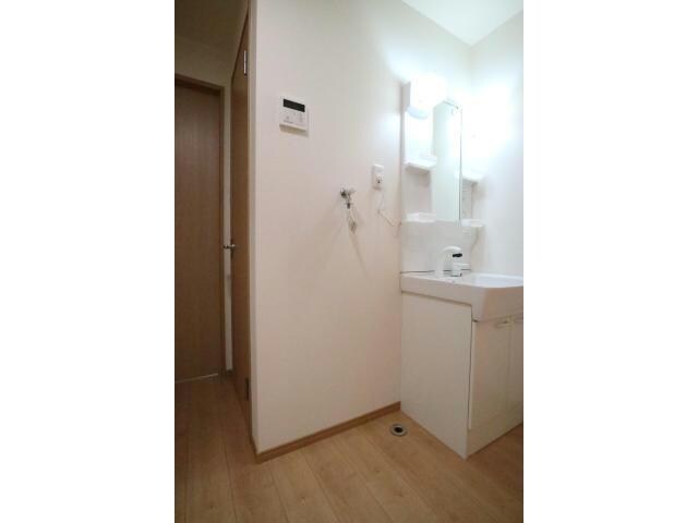 物件内観写真16　(洗濯機置き場(室内))