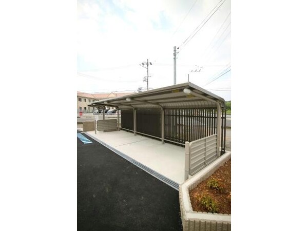 駐輪場(駐輪場)