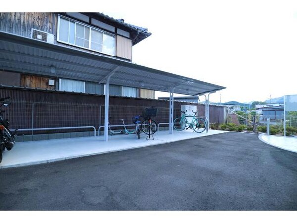 駐輪場