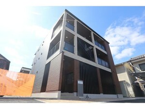 ルピナス　ウエスト外観写真