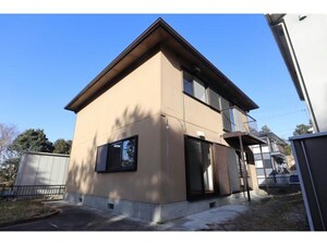 甲南町新治貸家外観写真