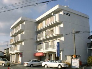 コーポにえ外観写真