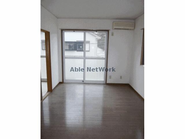 物件内観写真8　(※反転イメージ)