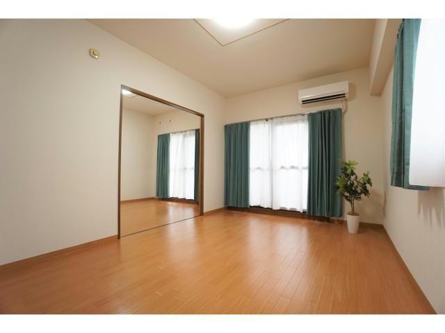 物件外観写真1　(202)